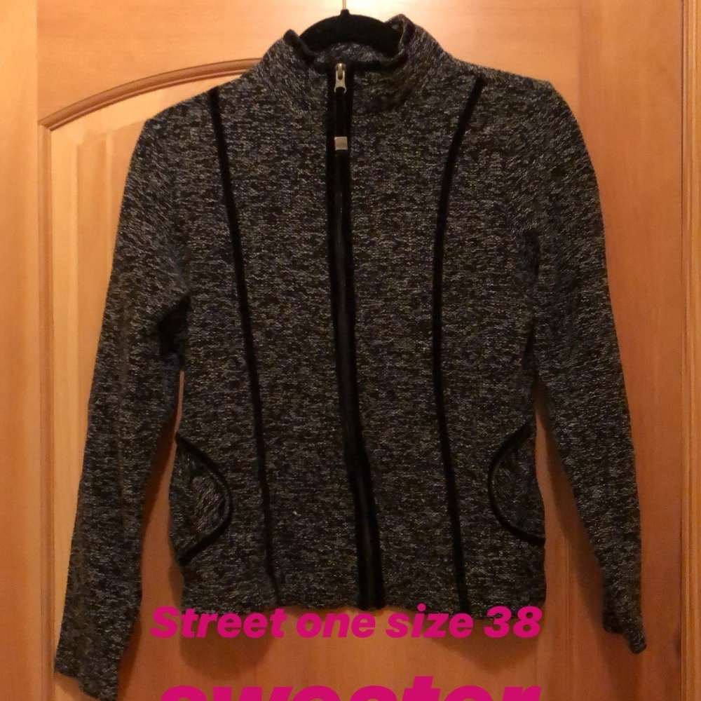 Street one sweater
